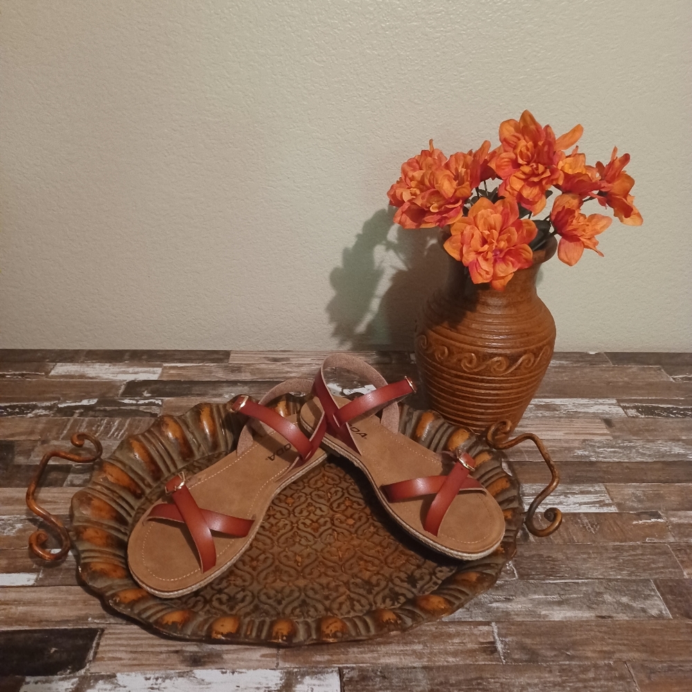 These Beautiful Caramel Sandals